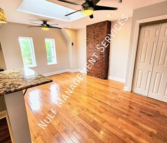 926 Portland St #3 — Photo 3