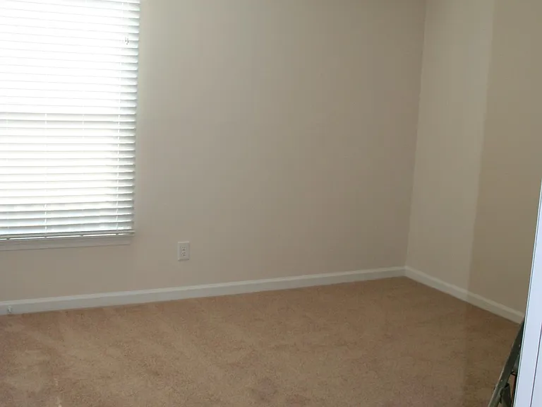 5520 Landings Crst — Photo 7