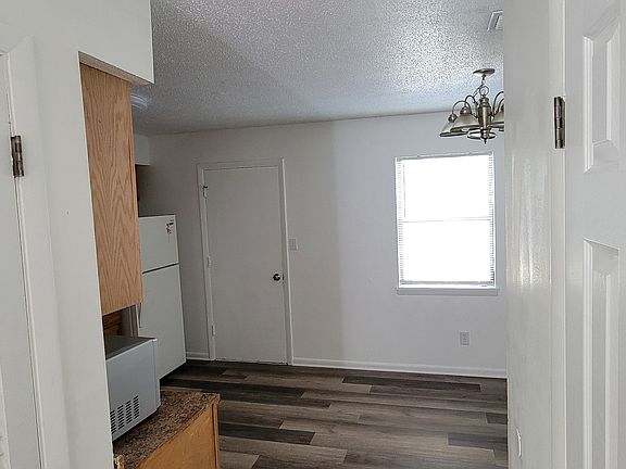 3rd image of 503 Landview St Unit C