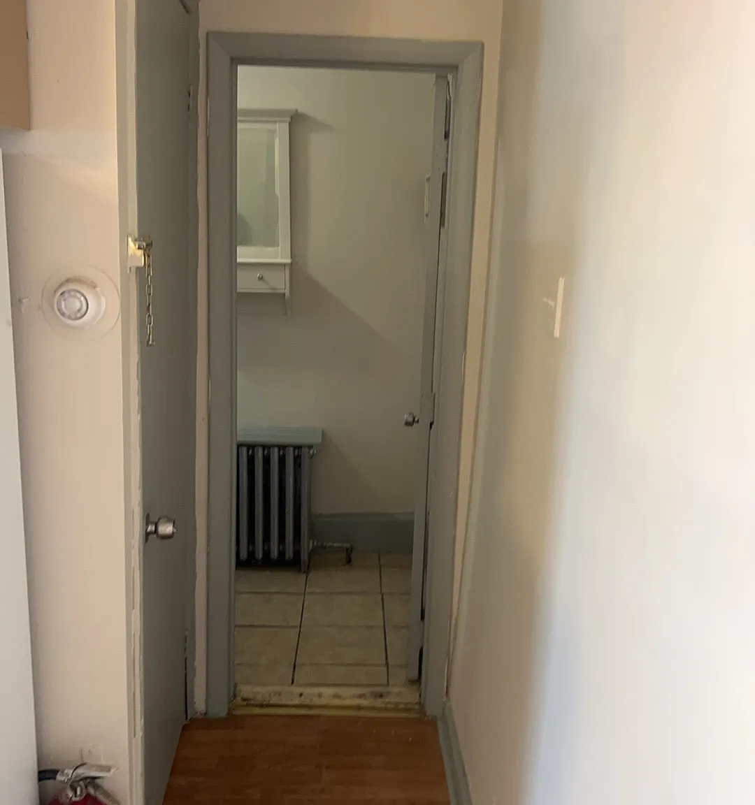 2 bed, 900 sqft, $1,000 — Photo 3