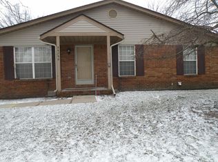 36790 Oakwood Ln, Richmond, MI