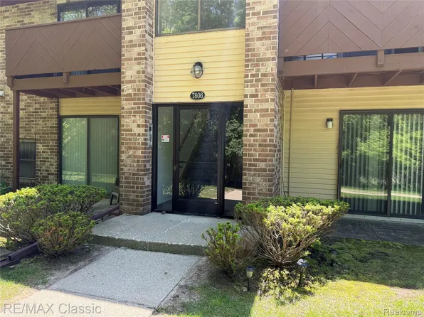 7806 Manor Cir APT 203, Westland, MI 48185