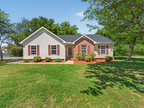 2914 Roscommon Dr, Murfreesboro, TN 37128