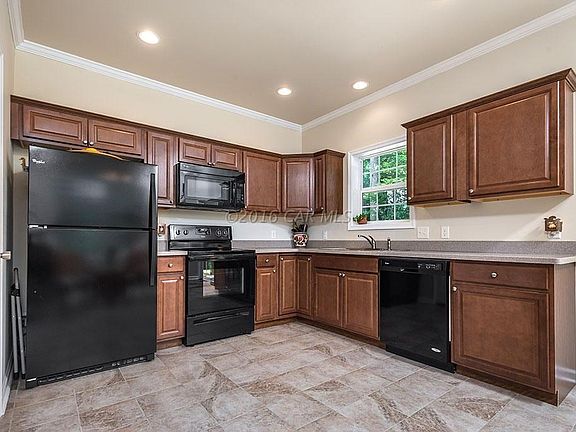 Solid Surface Counters in Kitchen