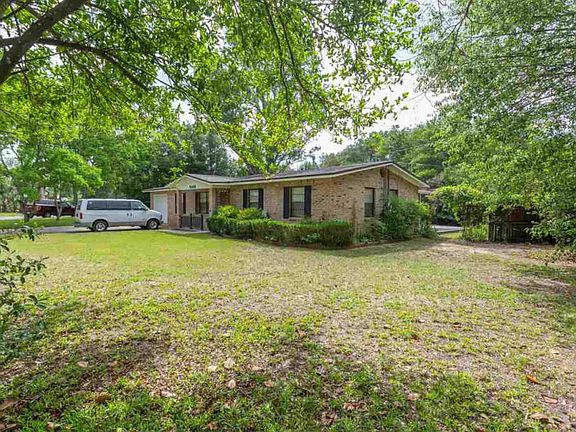 3rd image of 5668 Hermosa Cir