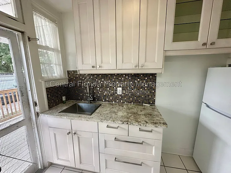 617 N Hyer Ave #2 — Photo 10