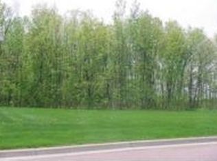 4220 Hampton Ridge Blvd, Howell, MI 48843