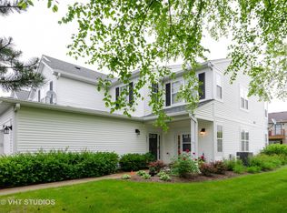 2947 Falling Waters Dr, Lindenhurst, IL 60046