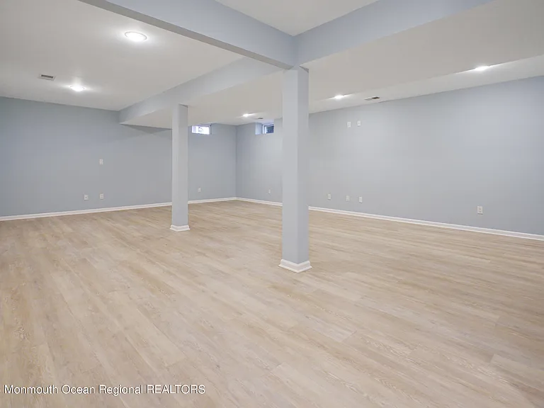 194 Pelican Ct — Photo 45