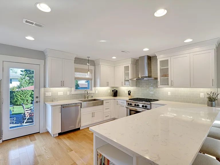 172 Osborne Ave — Photo 8