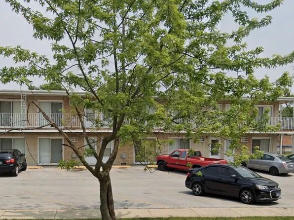 137 W 27th St #13, Chicago Heights, IL 60411