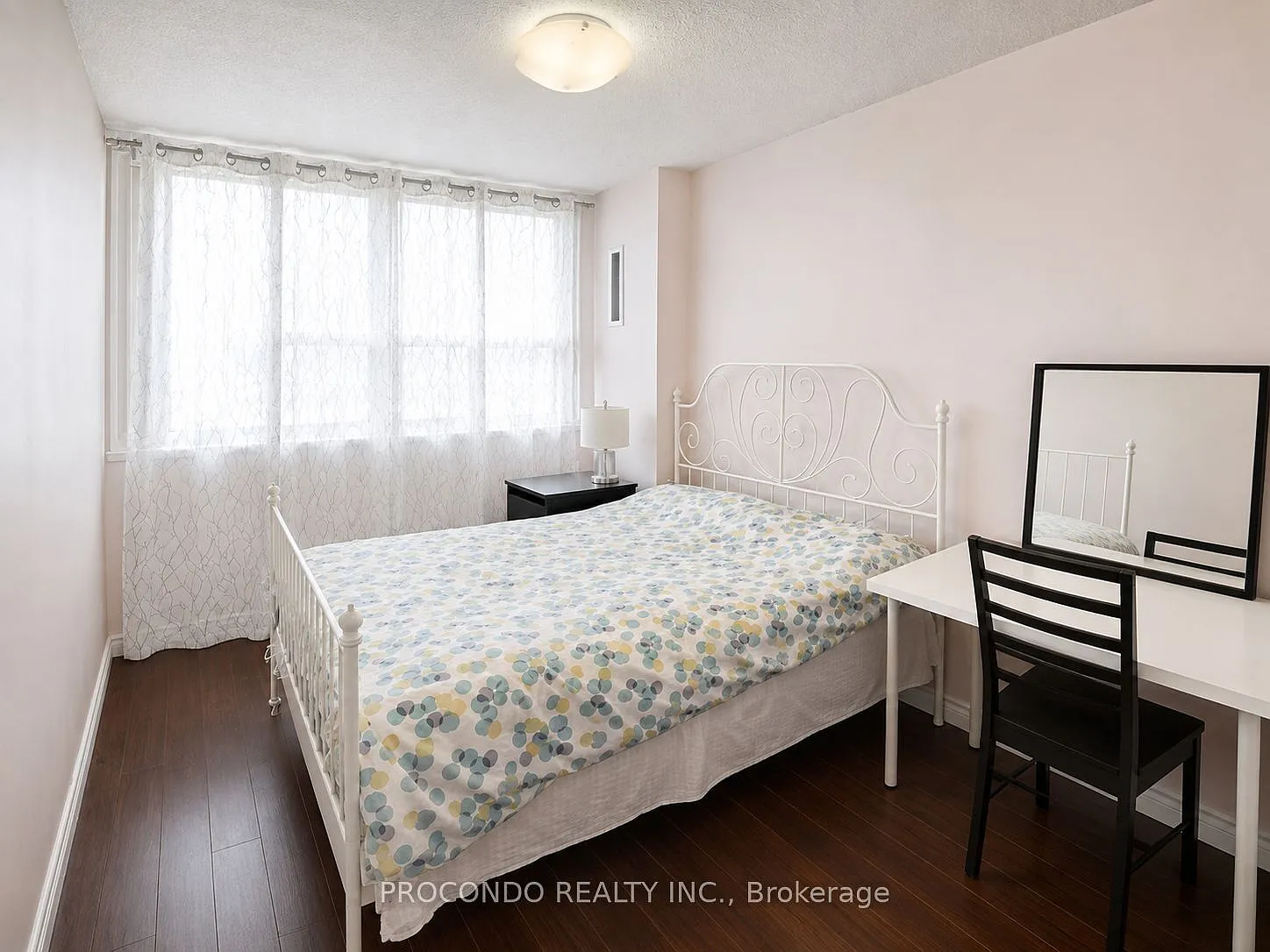1 bed, $850 — Photo 1