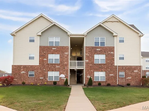 1531 Piedmont Cir #1531, Saint Charles, MO 63304