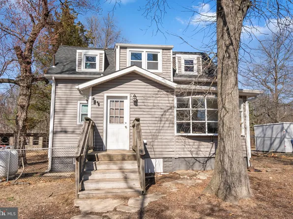 1341 Trolley Ln, Westville, NJ 08093