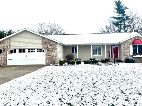 104 Wild Cherry Ln, North Manchester, IN 46962