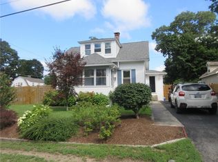 45 Coyle St, Warwick, RI 02886