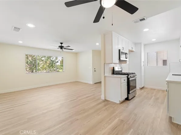 1382 Via Santiago Unit D, Corona, CA 92882