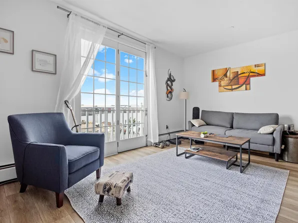 100 Shearwater Ct E APT 31, Jersey City, NJ 07305