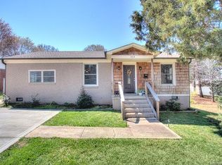 454 Scaleybark Rd, Charlotte, NC 28209