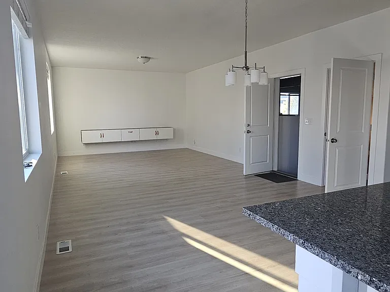 Open floor for kitchen, dining and family room