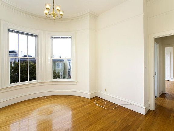 2nd image of 2528 Washington St APT 4