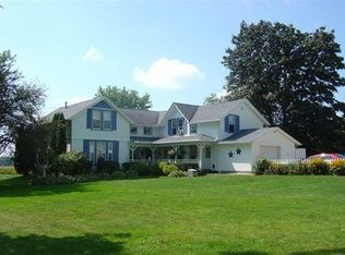 879 Tobacco Rd, Cambridge, WI 53523