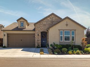 3469 Del Monte Ave, Clovis, CA 93619