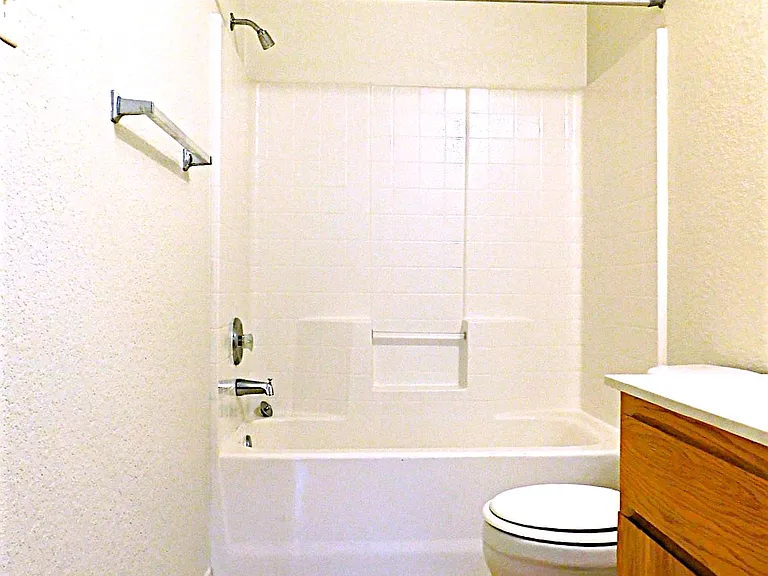 3305 Alicante Ct #A — Photo 10