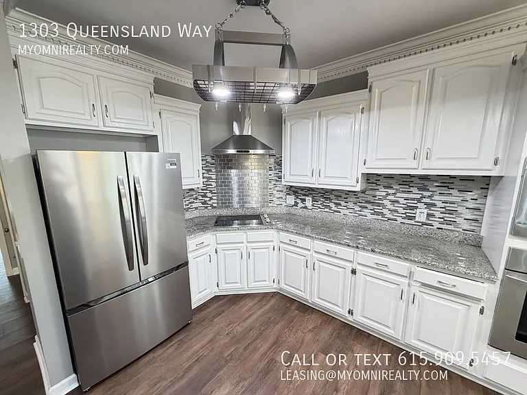 1303 Queensland Way — Photo 25