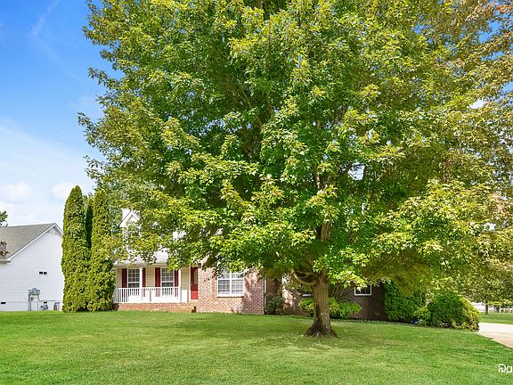 3rd image of 128 Strassle Dr