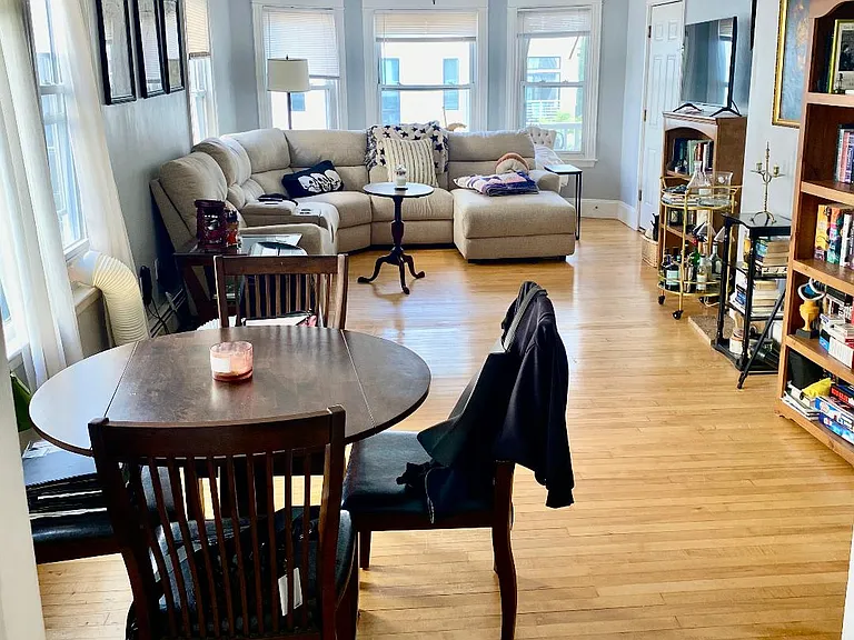 111 Grant St #2 — Photo 2