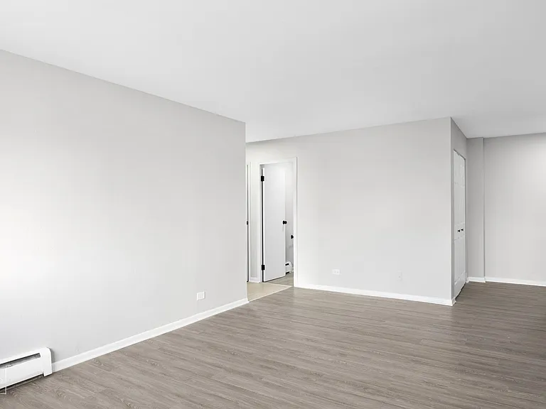 5870 W Lake — Photo 3