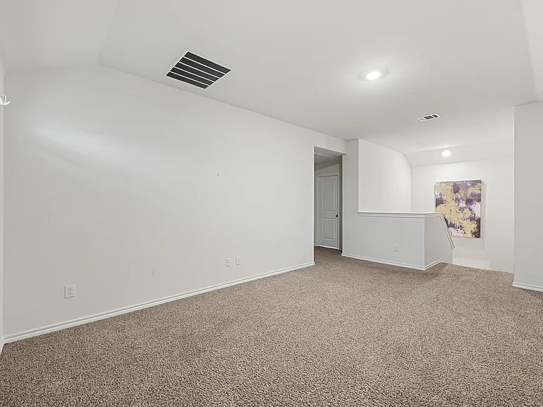 1018 Kristof Dr — Photo 12
