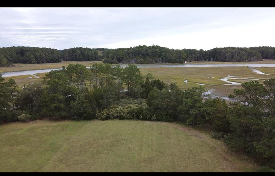 2nd image of 85 Seaside Ct