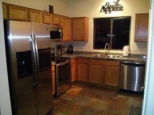 5th image of 2210 W Carolina Dr