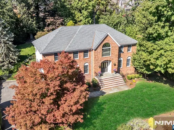 402 Highland Avenue, Ridgewood, NJ 07450