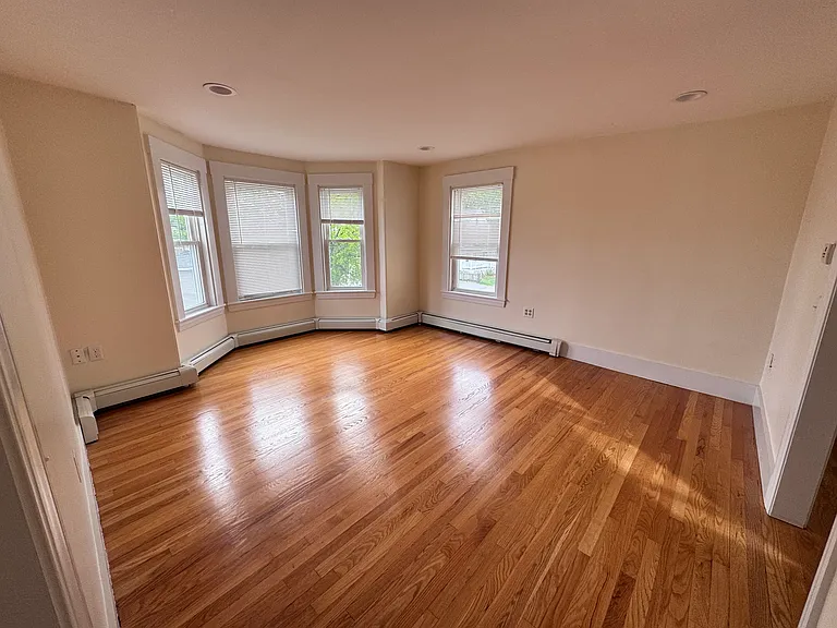 114 Elm St #2 — Photo 8