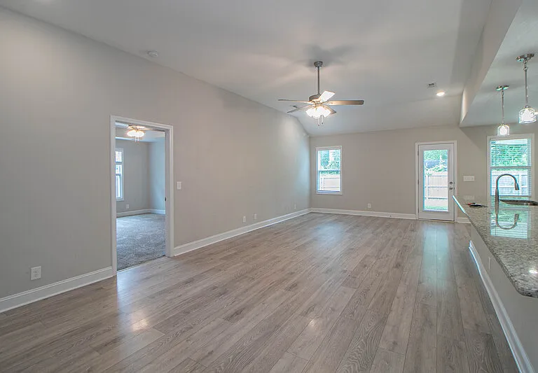 220 King Rd — Photo 3