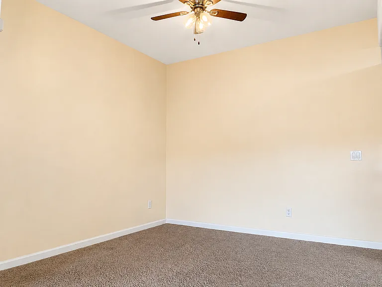 44784 Adam Ln — Photo 7