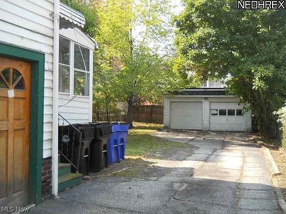 2nd image of 2700-02 E 128th St