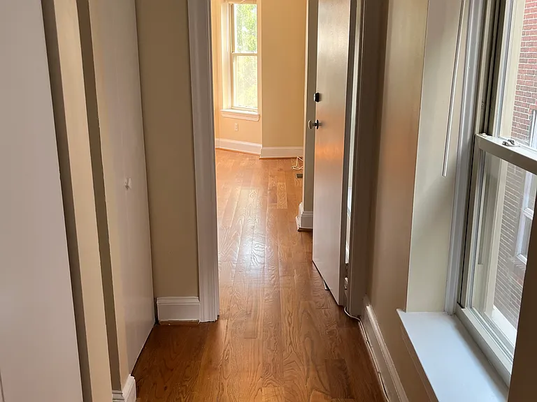 1706 Green St #2R — Photo 15