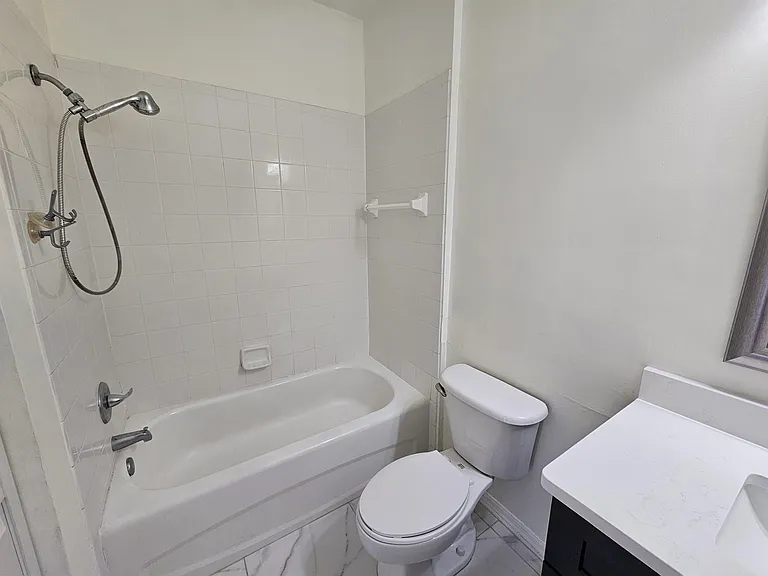560 Florida Club Blvd #312 — Photo 7