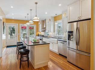 186 Park St, West Roxbury, MA 02132