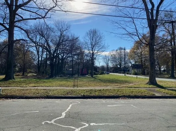 808 S Broad St, Burlington, NC 27215