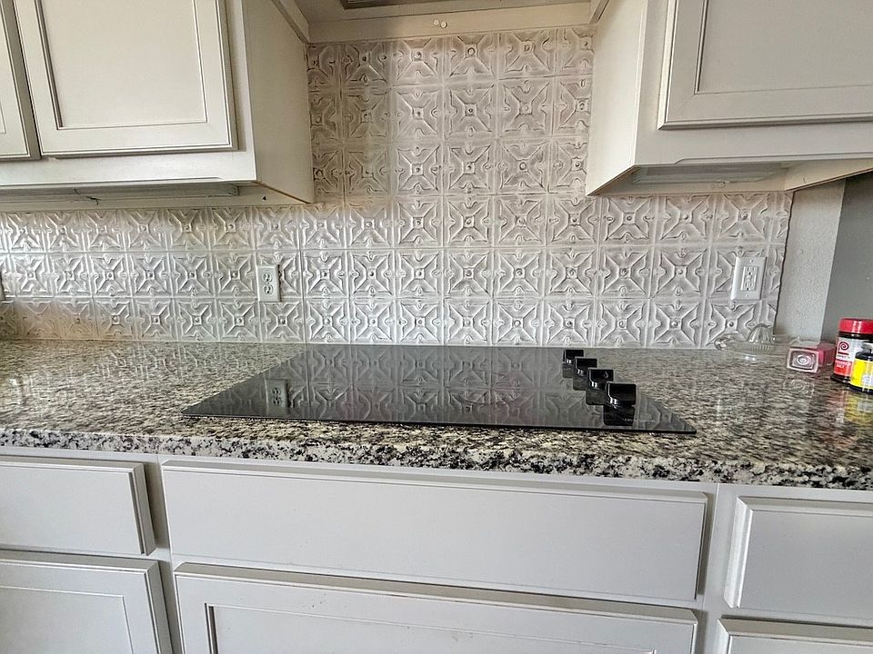 2nd image of 340 Berkeley Dr