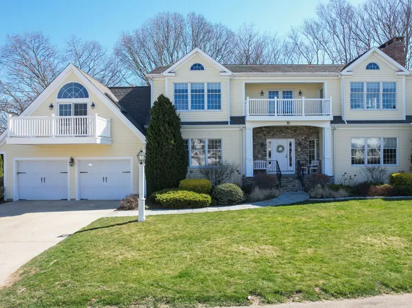 16 Fenbrook Road, Old Saybrook, CT 06475