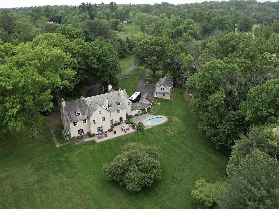 1st image of 846 Maplewood Rd