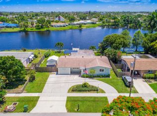 140 Yucatan Dr, Palm Springs, FL 33461