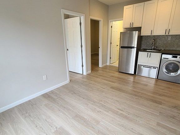 3rd image of 656 Saint Nicholas Ave #24AA