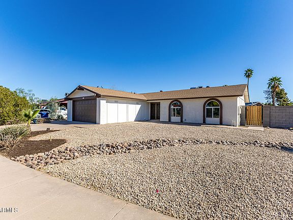 2nd image of 402 W EL PRADO Road